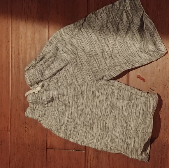 HUGE GIRLS CLOTHING LOT - Picture 2 of 8